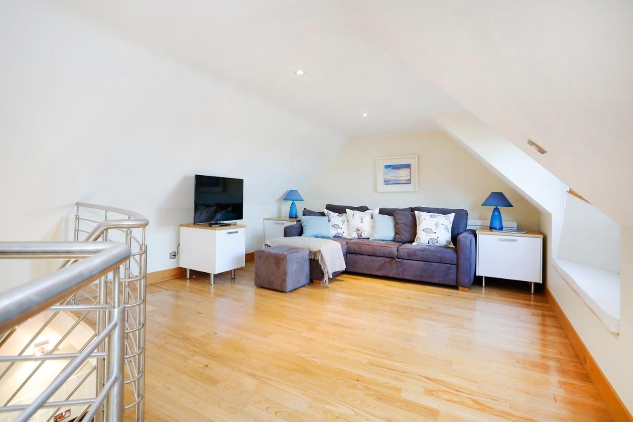 Joivy Unique Mezzanine Apartment In St Andrews Exterior photo